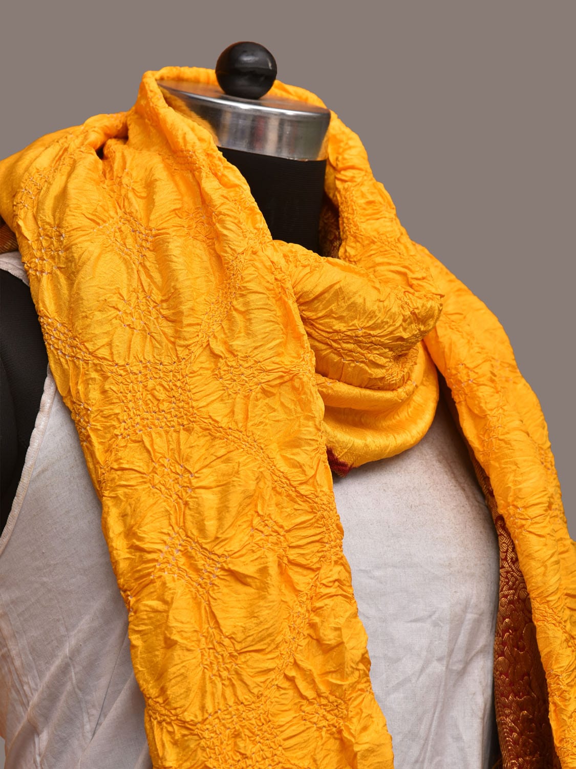 Yellow Bandhani Kanchipuram Silk Handloom Dupatta with Border Design ds3216