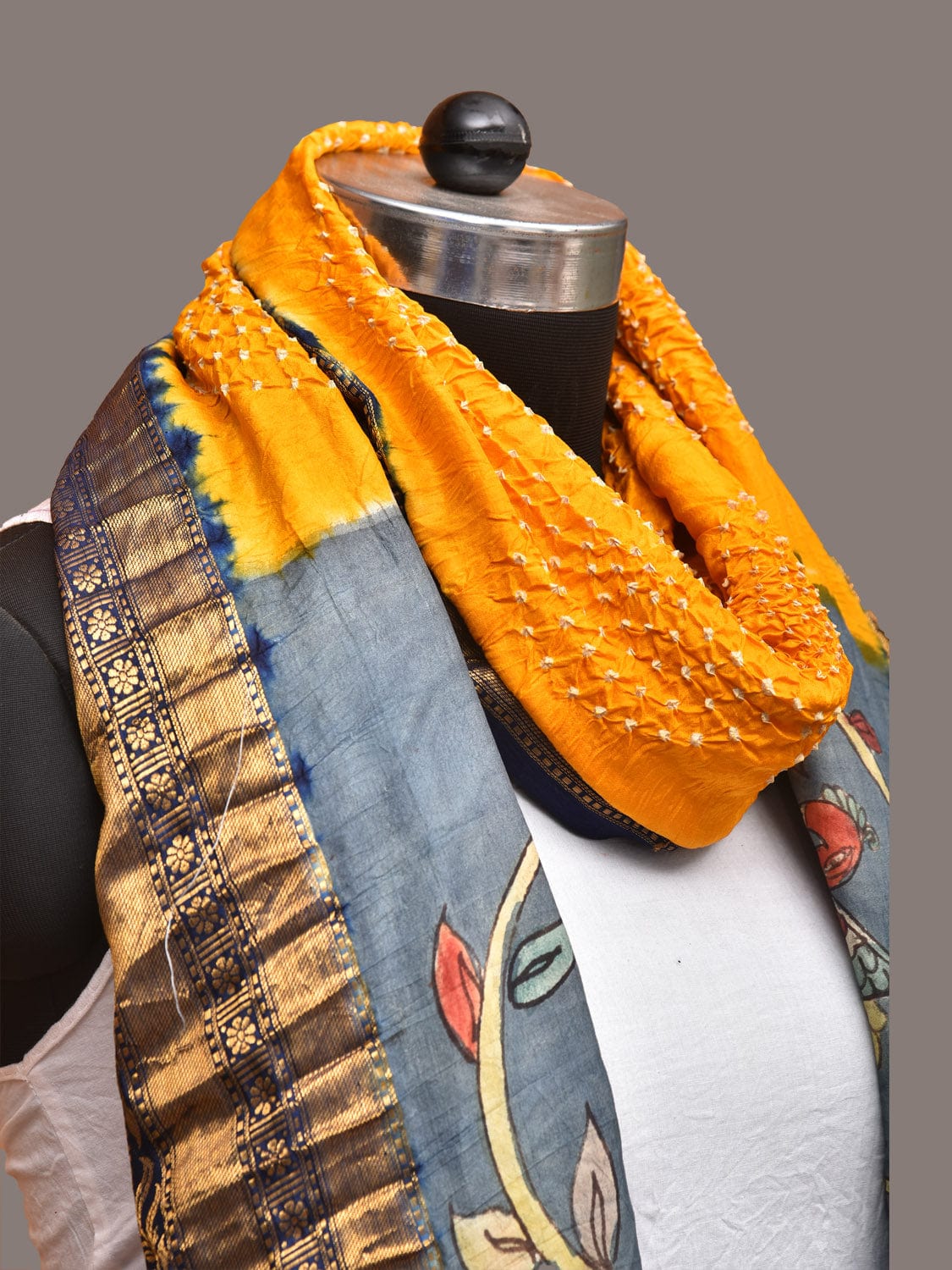 Yellow Bandhani Kanchipuram Silk Handloom Dupatta with Kalamkari Design ds3344