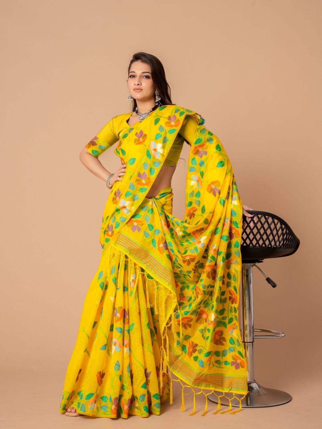 Yellow Dhakai Jamdani Cotton Viscose Saree with Floral Border and Pallu Design dj0106