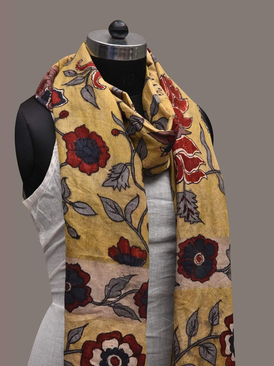 Yellow Kalamkari Hand Painted Cotton Handloom Dupatta with Floral Design ds2540