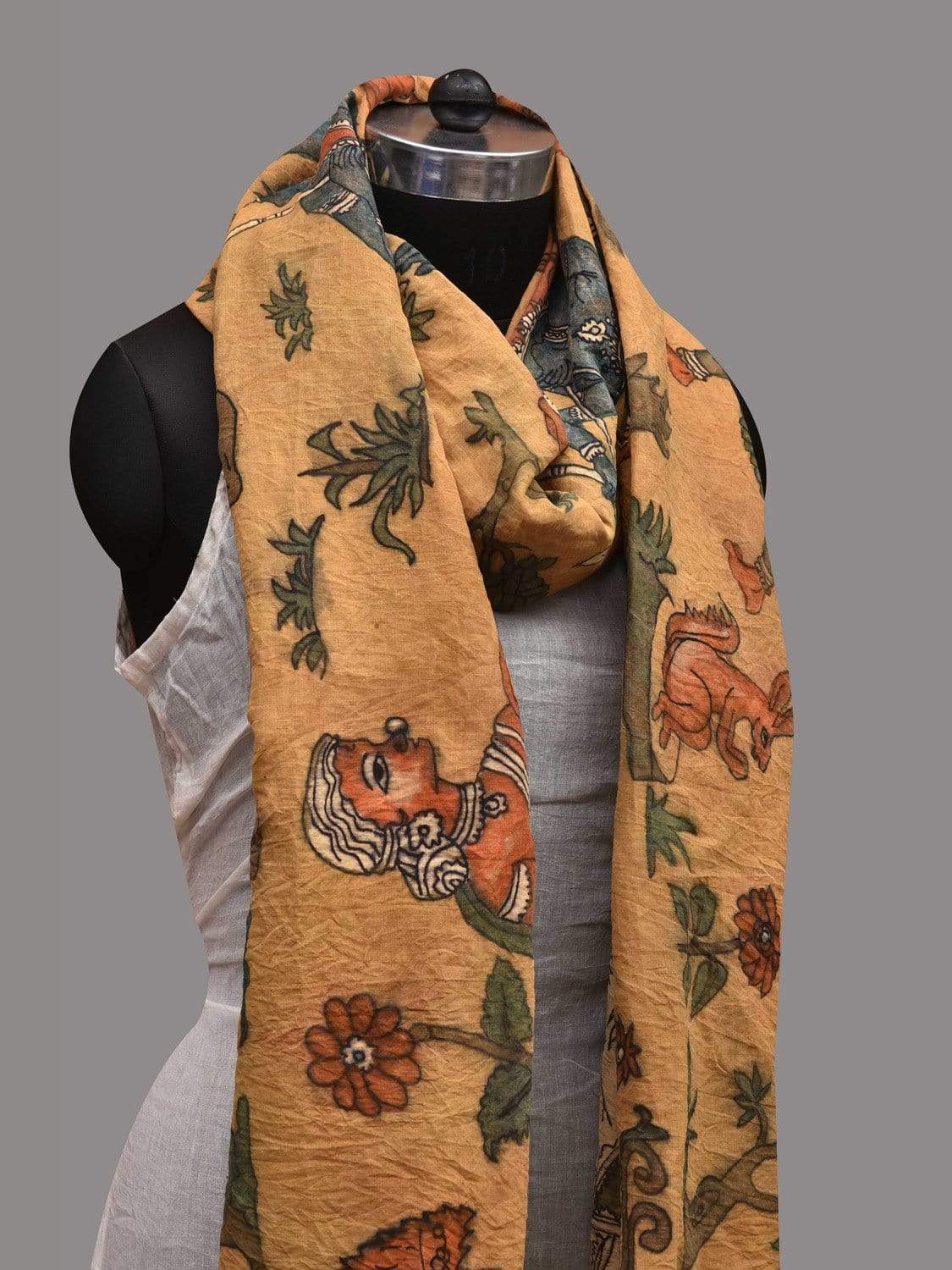Yellow Kalamkari Hand Painted Cotton Handloom Dupatta with Hunters and Animals Design ds2585