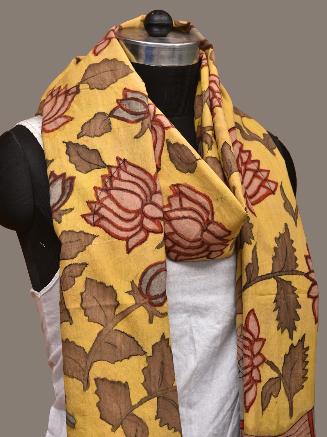 Yellow Kalamkari Hand Painted Cotton Handloom Dupatta with Lotus Flowers Design ds3129