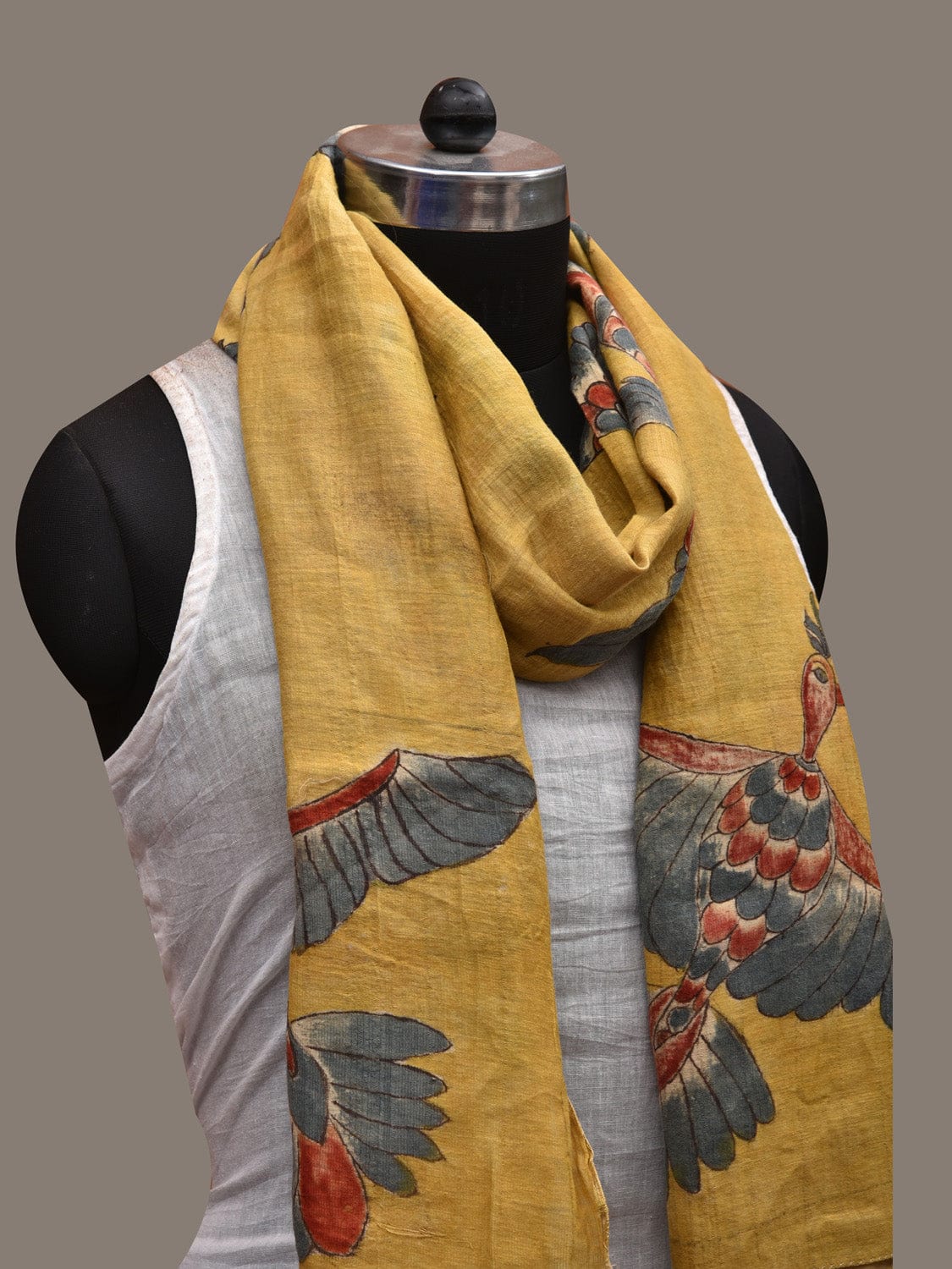 Yellow Kalamkari Hand Painted Cotton Handloom Stole with Birds Design ds2759