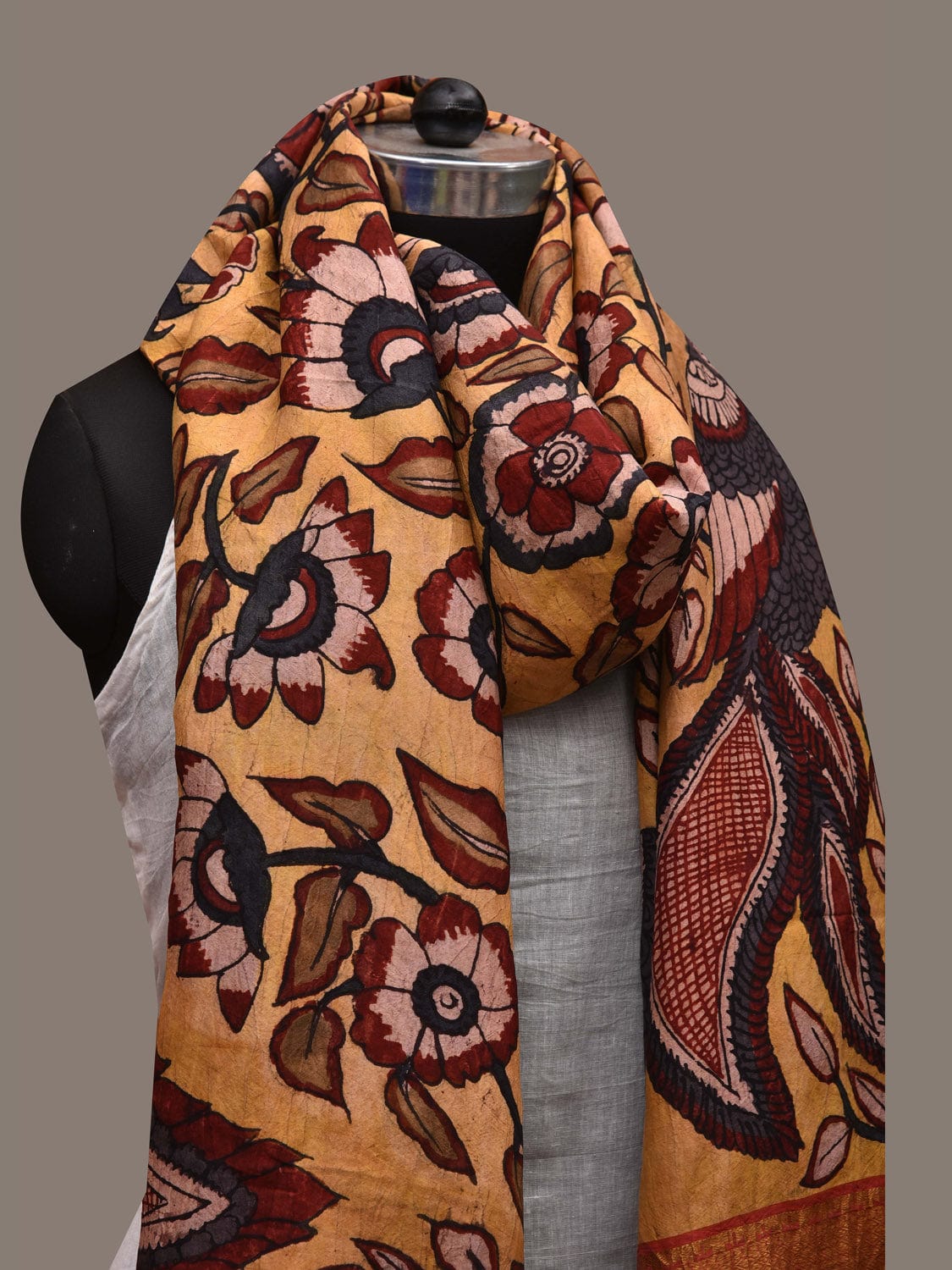 Yellow Kalamkari Hand Painted Kanchipuram Silk Handloom Dupatta with Floral and Peacocks Design ds2750