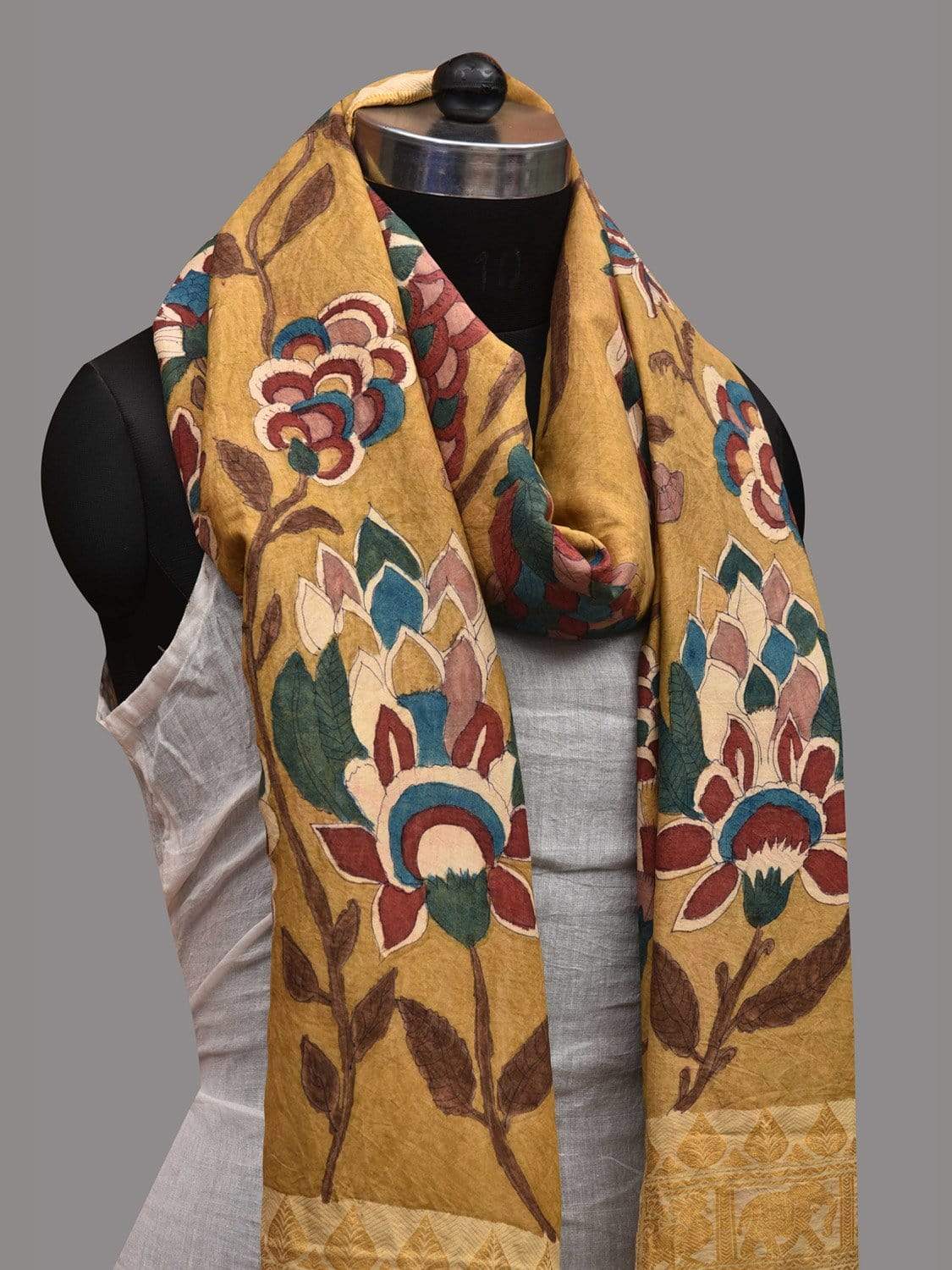 Yellow Kalamkari Hand Painted Kanchipuram Silk Handloom Dupatta with Floral Design ds2583