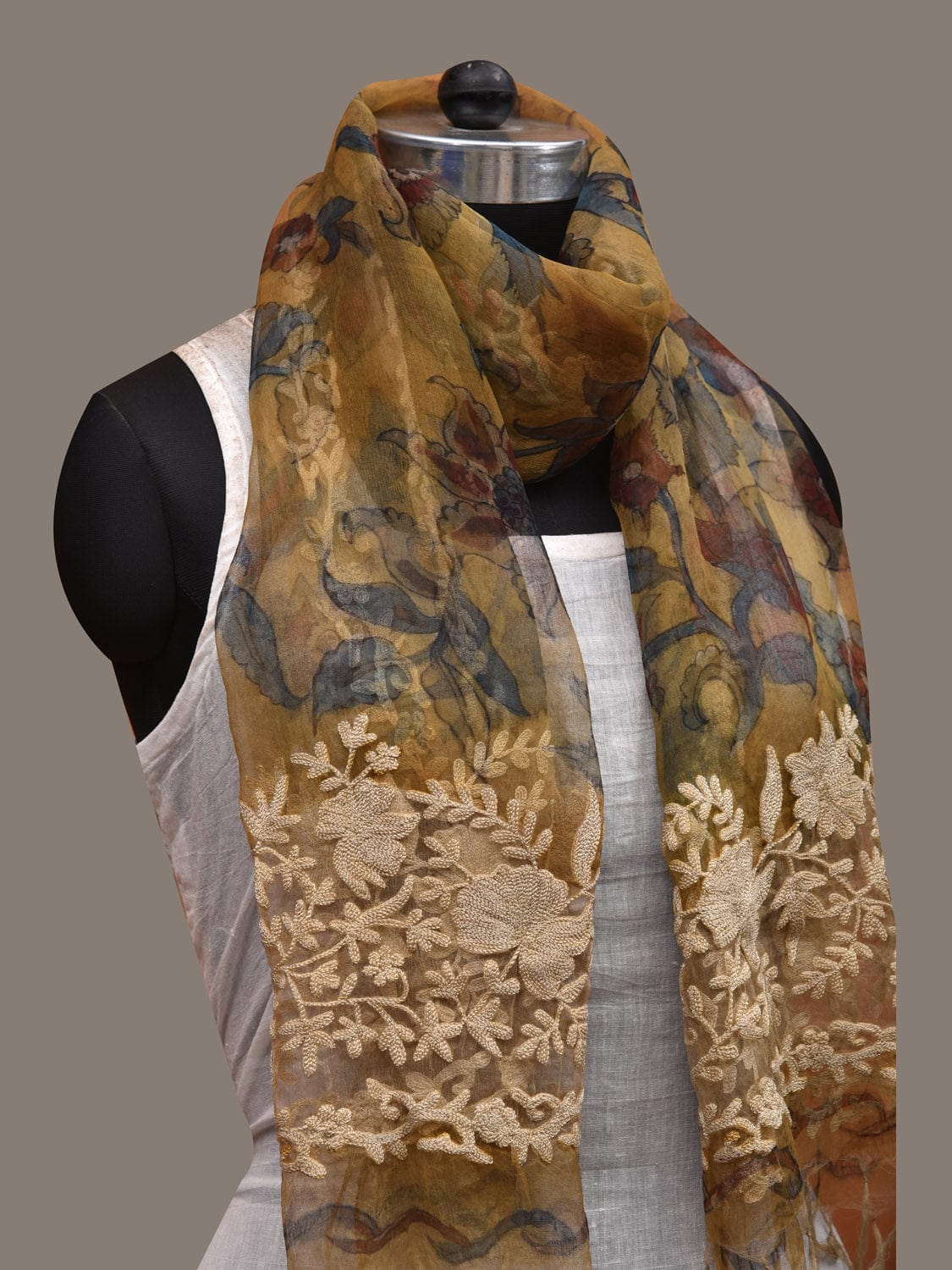 Yellow Kalamkari Hand Painted Organza Silk Stole with Floral and Embroidary Design ds2891