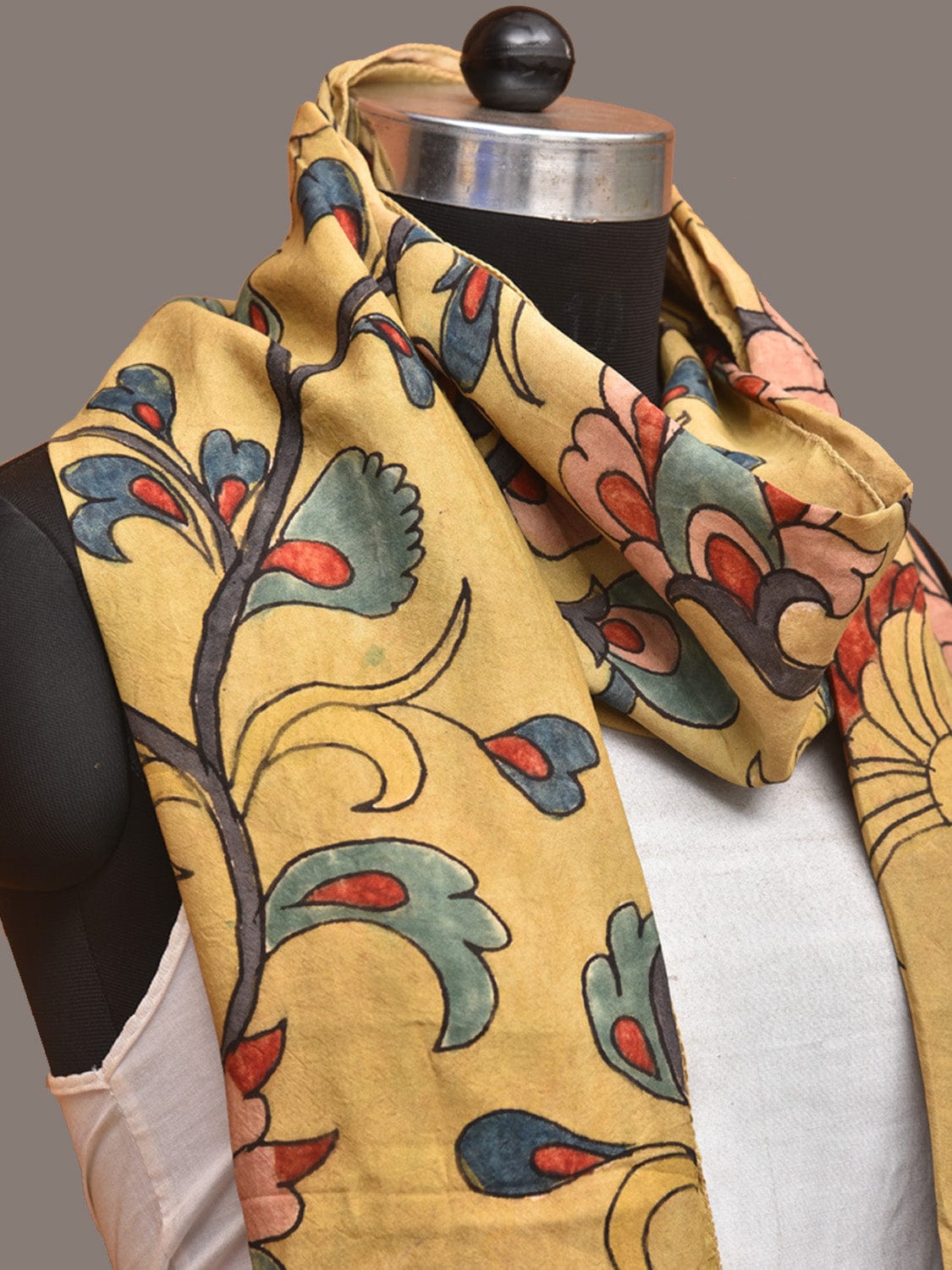 Yellow Kalamkari Hand Painted Sico Stole with Floral Design ds3302