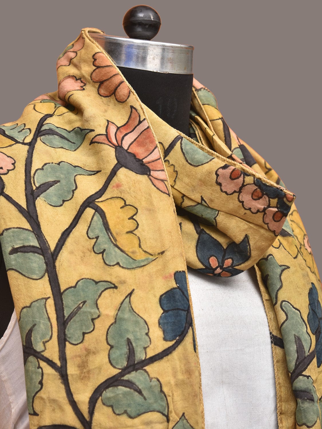 Yellow Kalamkari Hand Painted Sico Stole with Floral Design ds3307