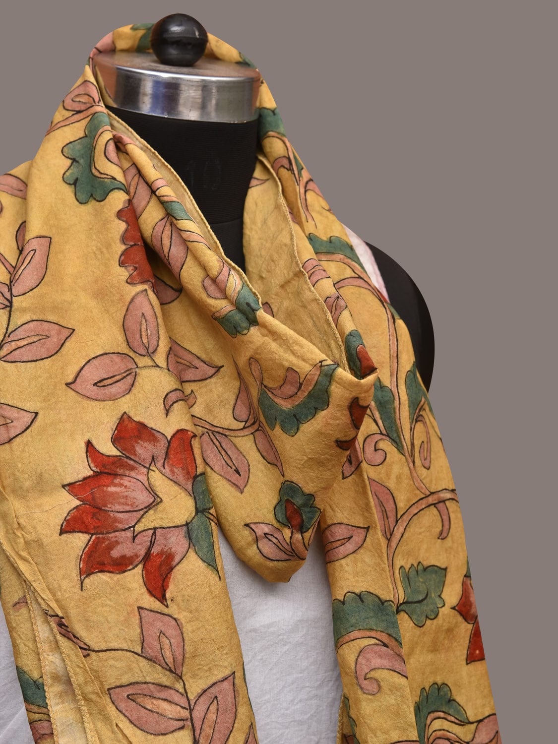 Yellow Kalamkari Hand Painted Sico Stole with Floral Design ds3432