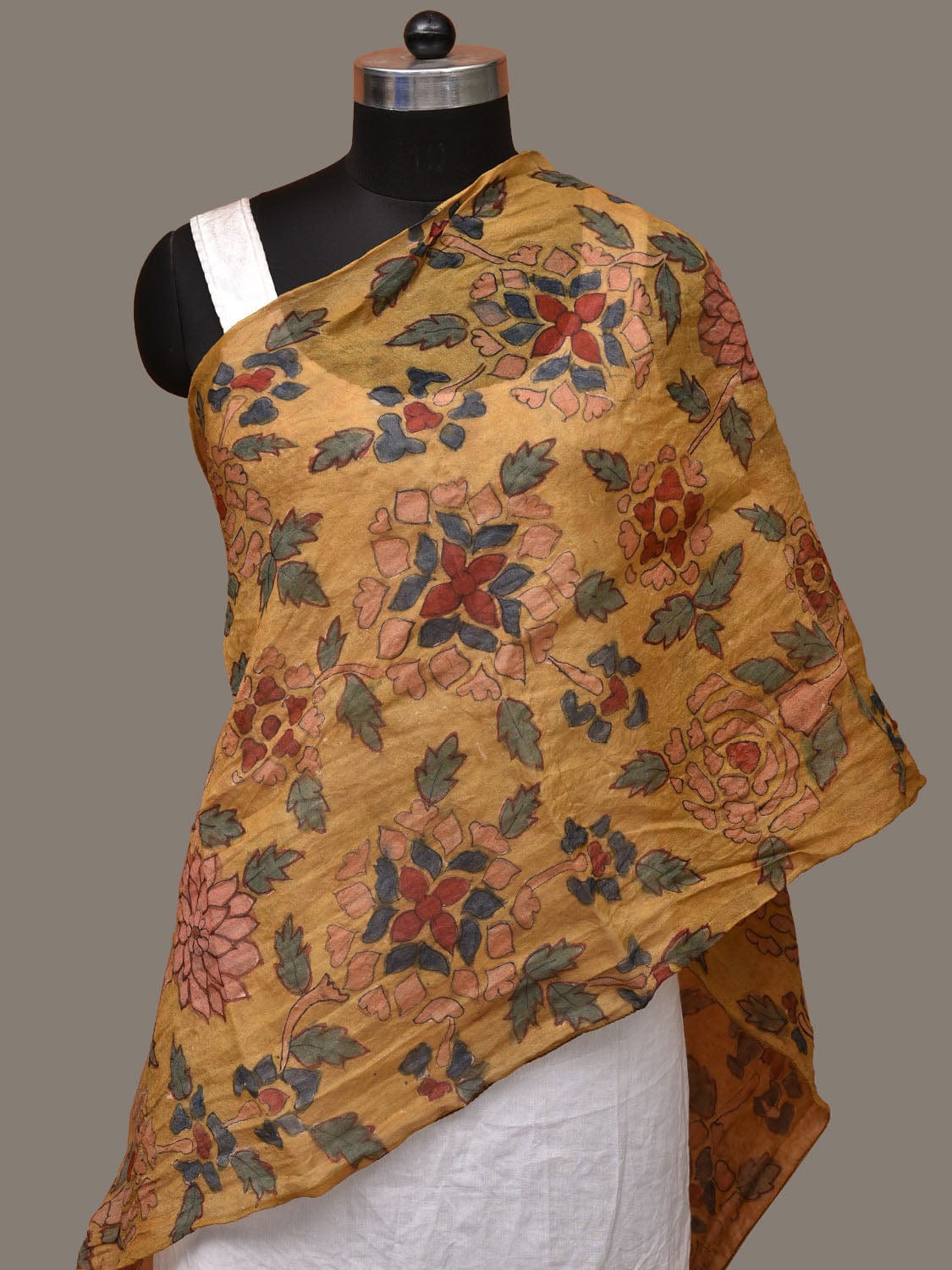 Yellow Kalamkari Hand Painted Tussar Handloom Stole with Floral Design ds3142
