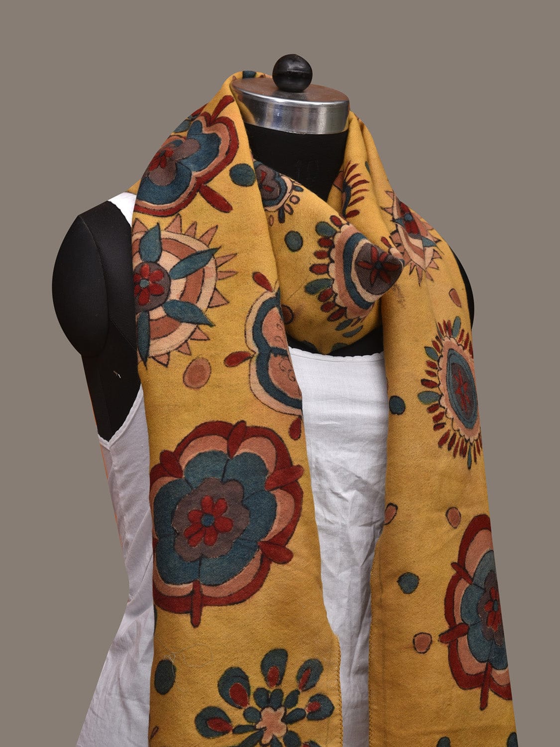Yellow Kalamkari Hand Painted Woolen Handloom Stole with Floral Design ds3024