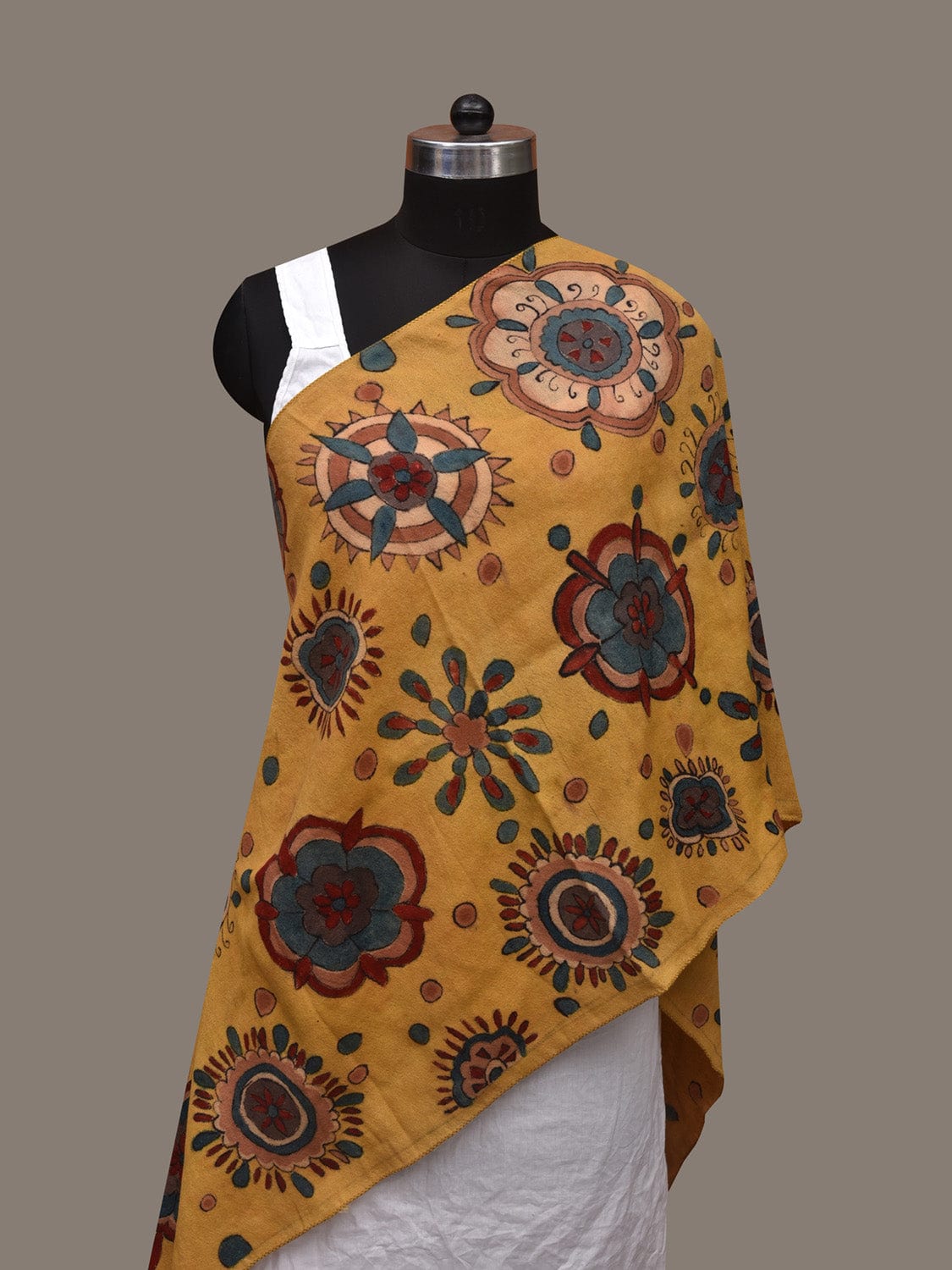 Yellow Kalamkari Hand Painted Woolen Handloom Stole with Floral Design ds3024