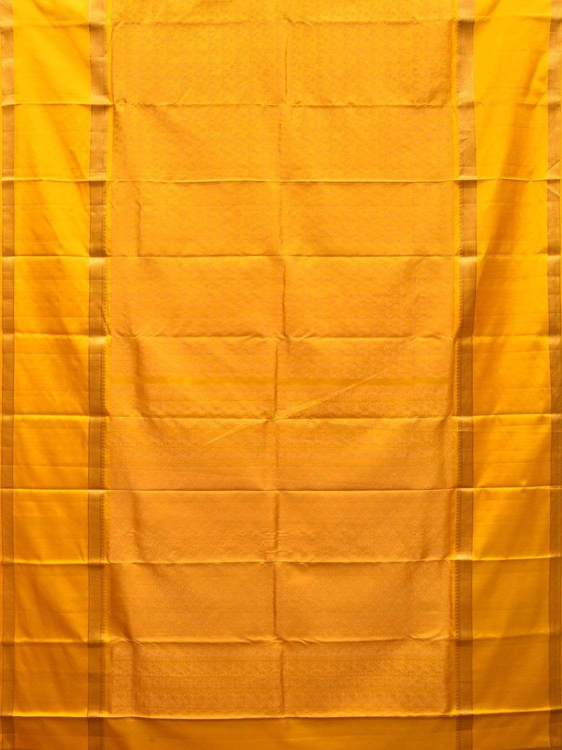Yellow Kanchipuram Silk Handloom Saree with Middle Brocade Design k0507