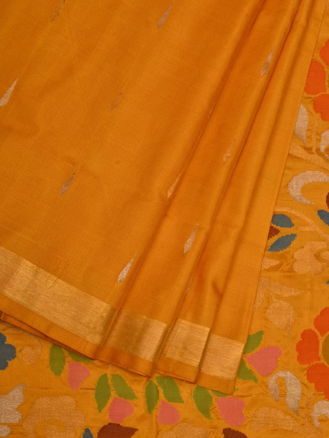 Yellow Uppada Silk Handloom Saree with Floral Pallu Design u1917