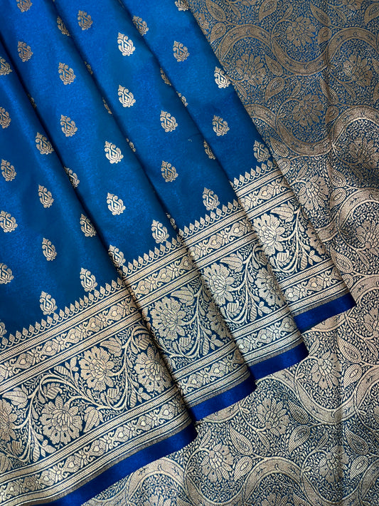 Light Blue Katan Banarasi Saree with Silver Zari Floral Weaving And Grand Pallu B0517ds