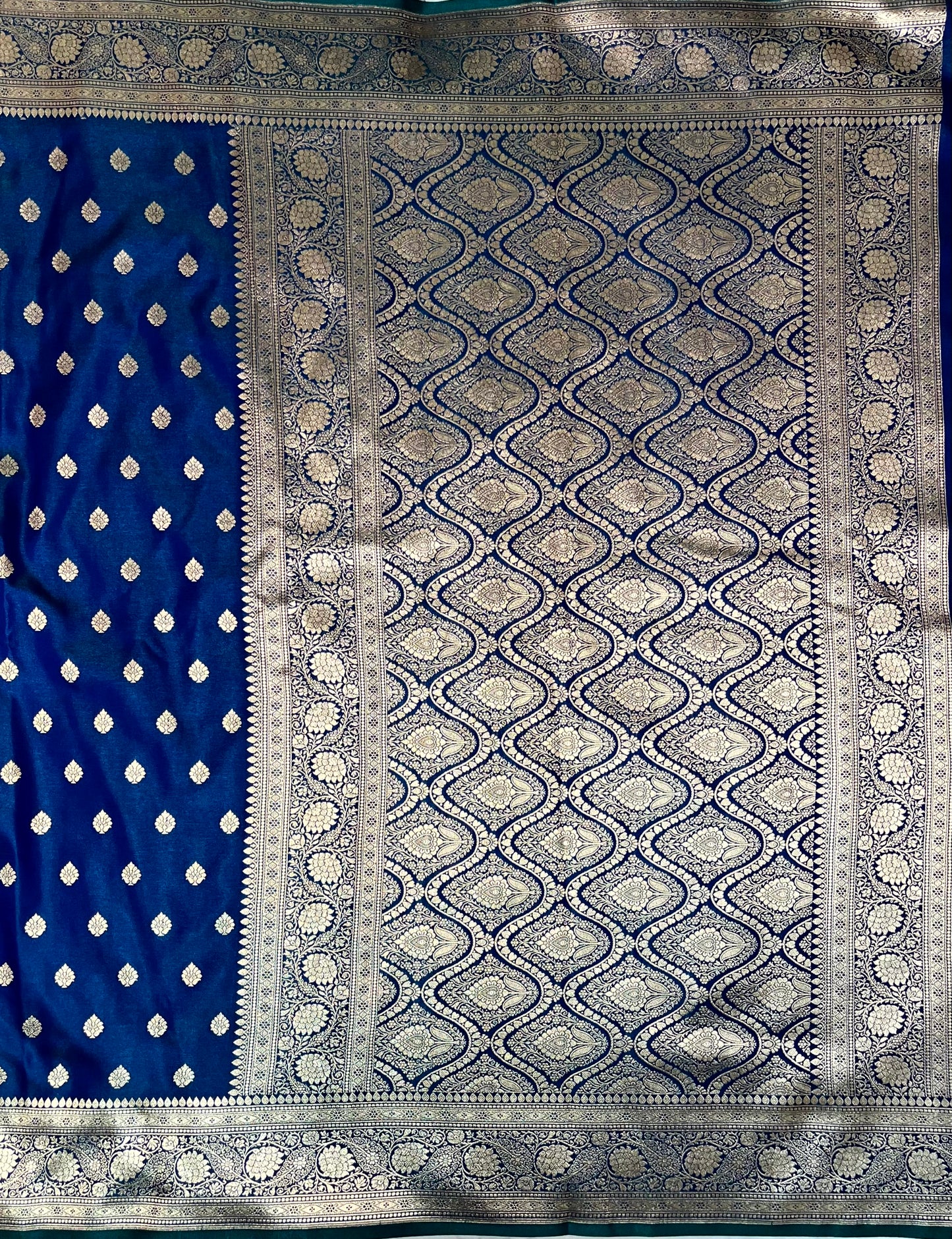 Dark Blue Katan Banarasi Saree with Silver Zari Floral Weaving And Grand Pallu B0512ds