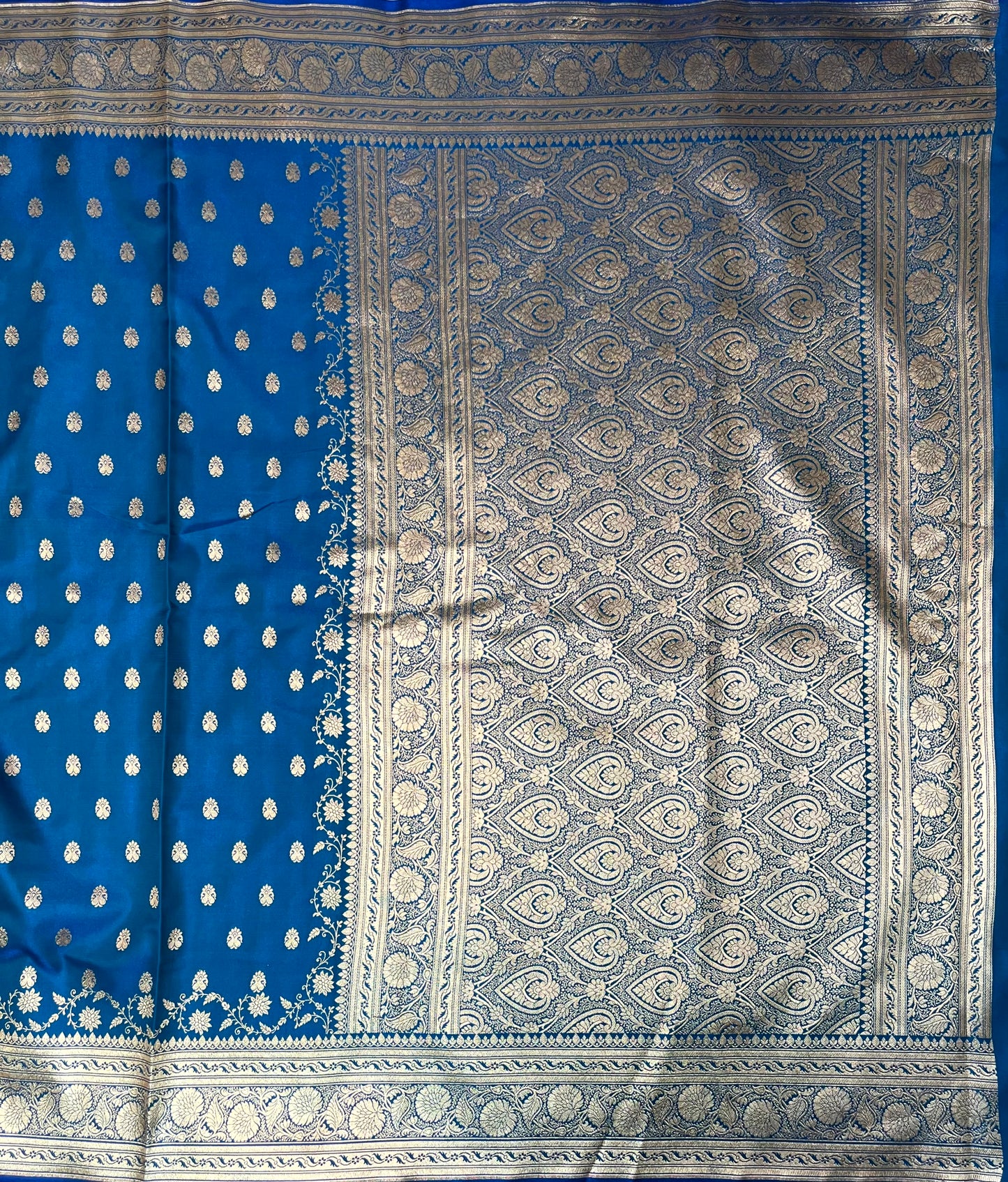Light Blue Katan Banarasi Saree with Silver Zari Floral Weaving And Grand Pallu B0511ds