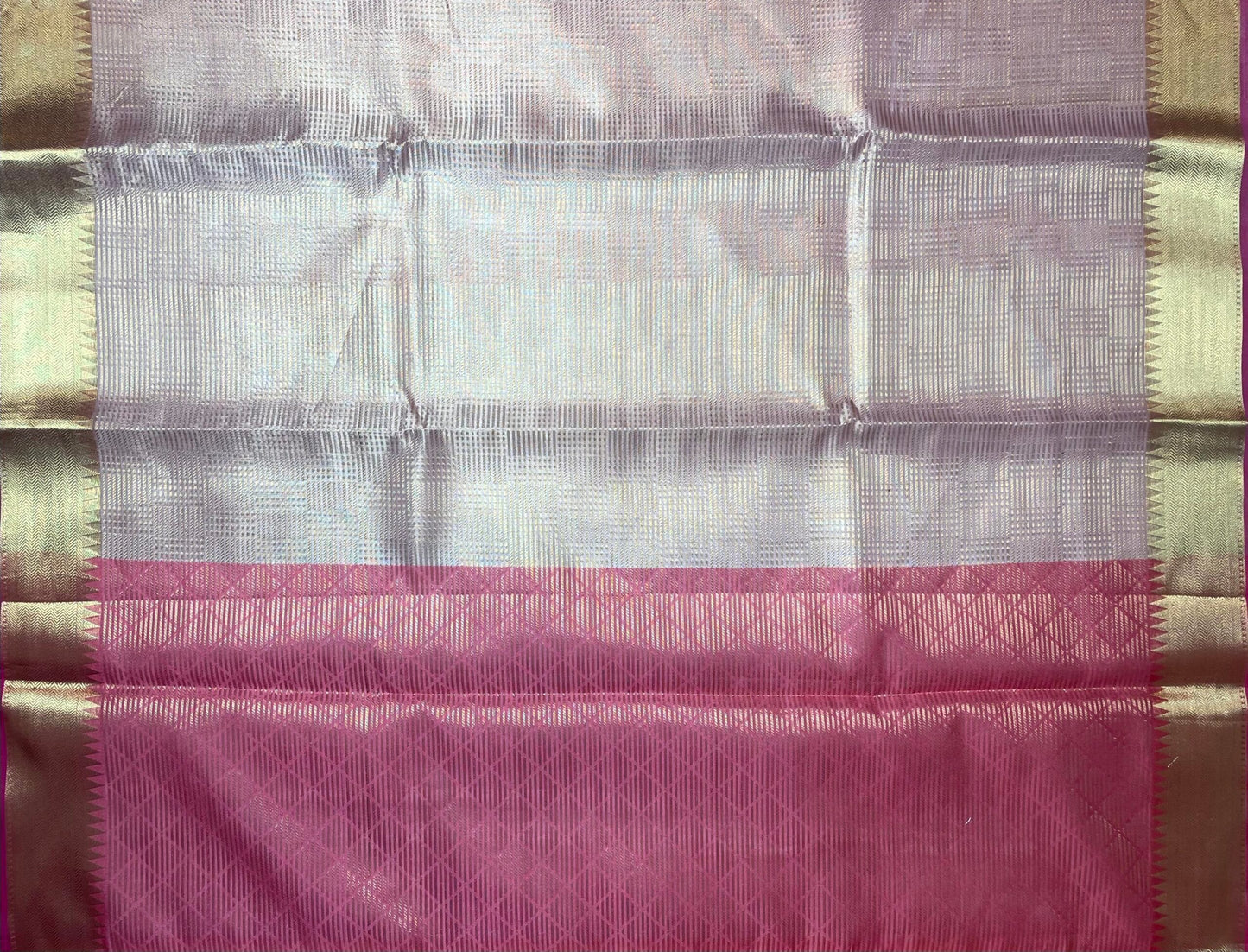 Pink Banaras Tissue with Body and Temple Zari Border Design b0192ds