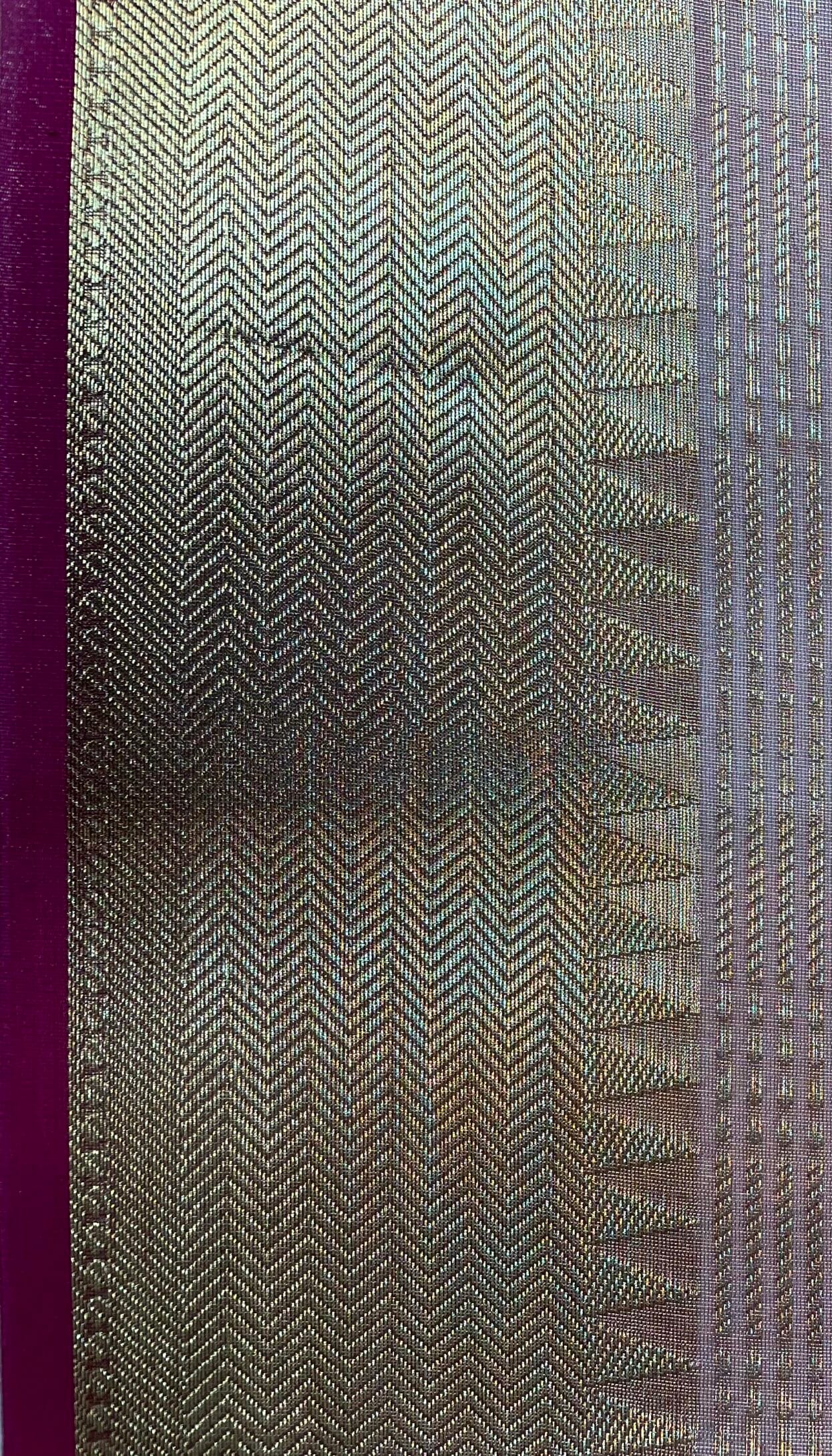 Pink Banaras Tissue with Body and Temple Zari Border Design b0192ds