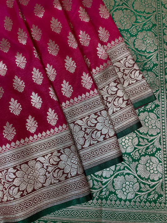 Pink And Green Katan Banarasi Saree with Silver Zari Floral Weaving And Grand Pallu B0529ds
