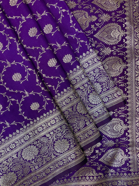 Purple Katan Banarasi Saree with Silver Zari Floral Weaving And Grand Pallu  B0559ds