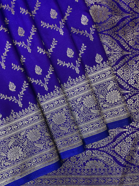 Dark Blue and Red Katan Banarasi Saree with Silver Zari Floral Weaving And Grand Pallu B0561ds
