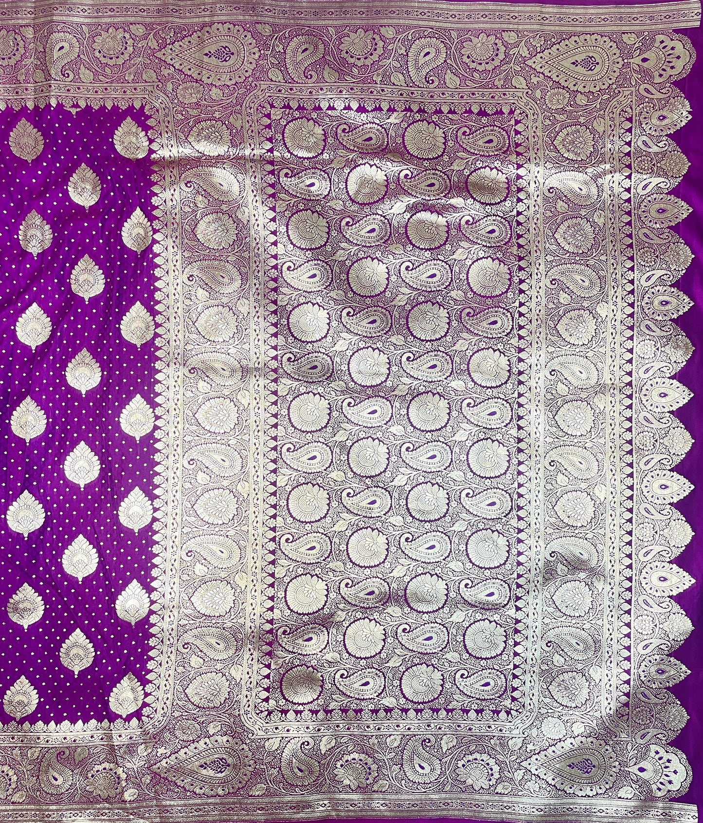 Purple Katan Banarasi Saree with Silver Zari Floral Weaving And Grand Pallu B0573ds