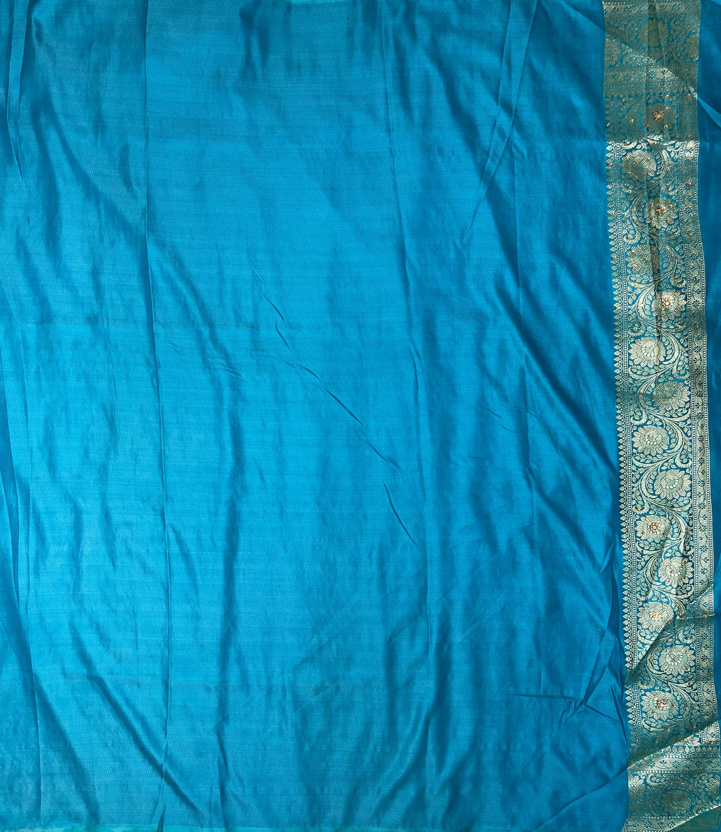 Light Blue Katan Banarasi Saree with Silver Zari Floral Weaving And Grand Pallu B0596ds