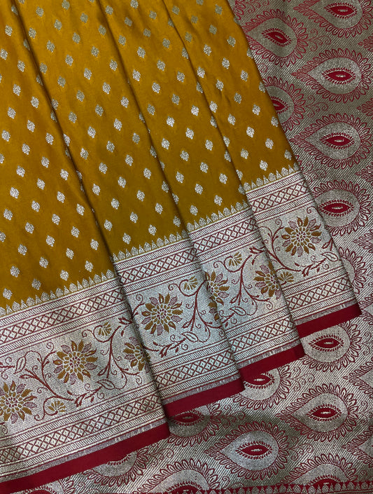 Yellow And Red Katan Banarasi Saree with Silver Zari Floral Weaving And Grand Pallu B0605ds