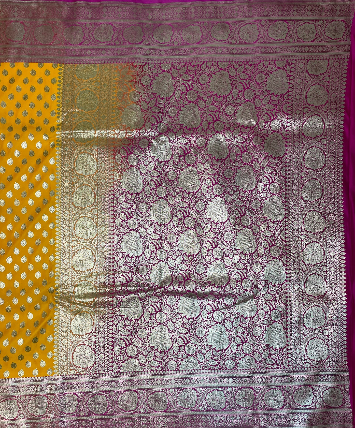 Yellow And Pink Katan Banarasi Saree with Silver Zari Floral Weaving And Grand Pallu B0610ds