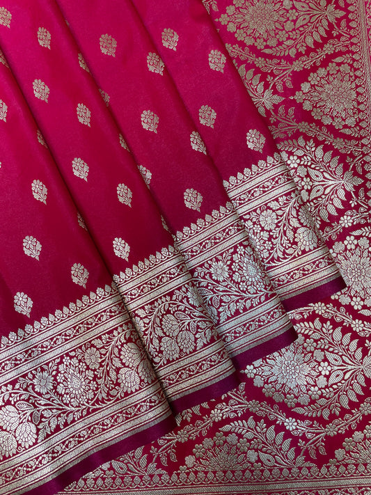 Pink Katan Banarasi Saree with Silver Zari Floral Weaving And Grand Pallu B0607ds