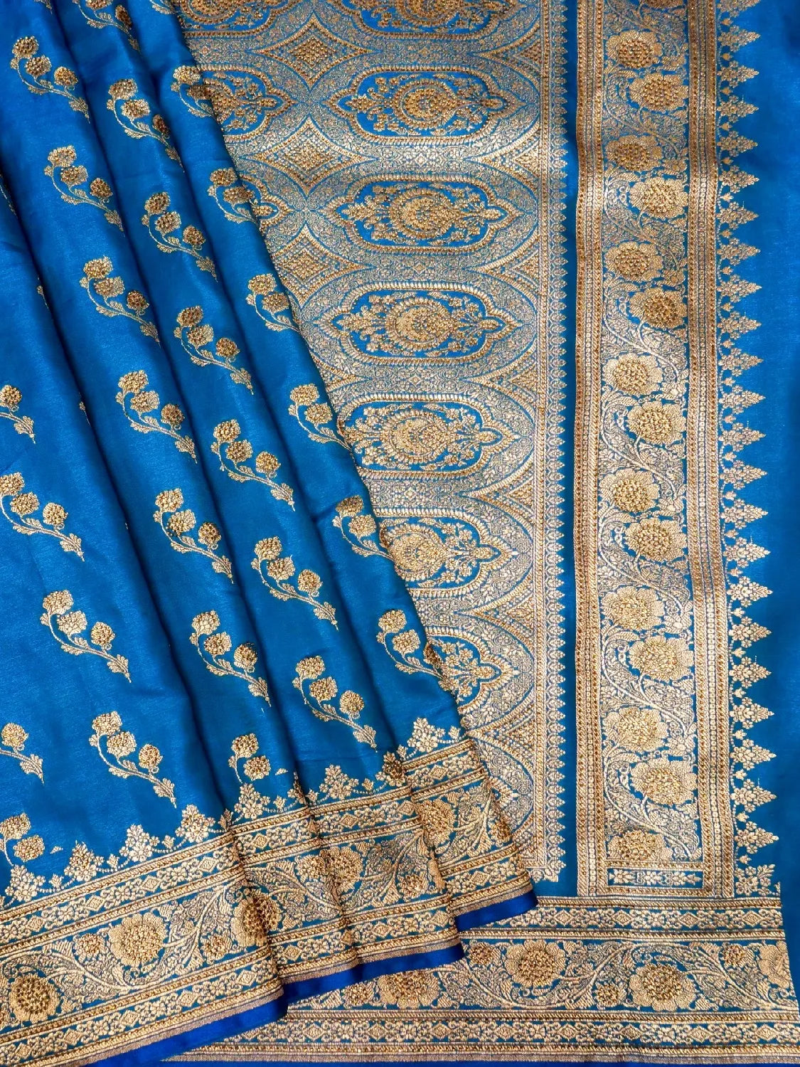 Azure Blue Banarasi Silk Saree with Crystal Stone Work Embellishments & Delicate Zari Sprigs & Swarovski Work Floral Butta DSK0067