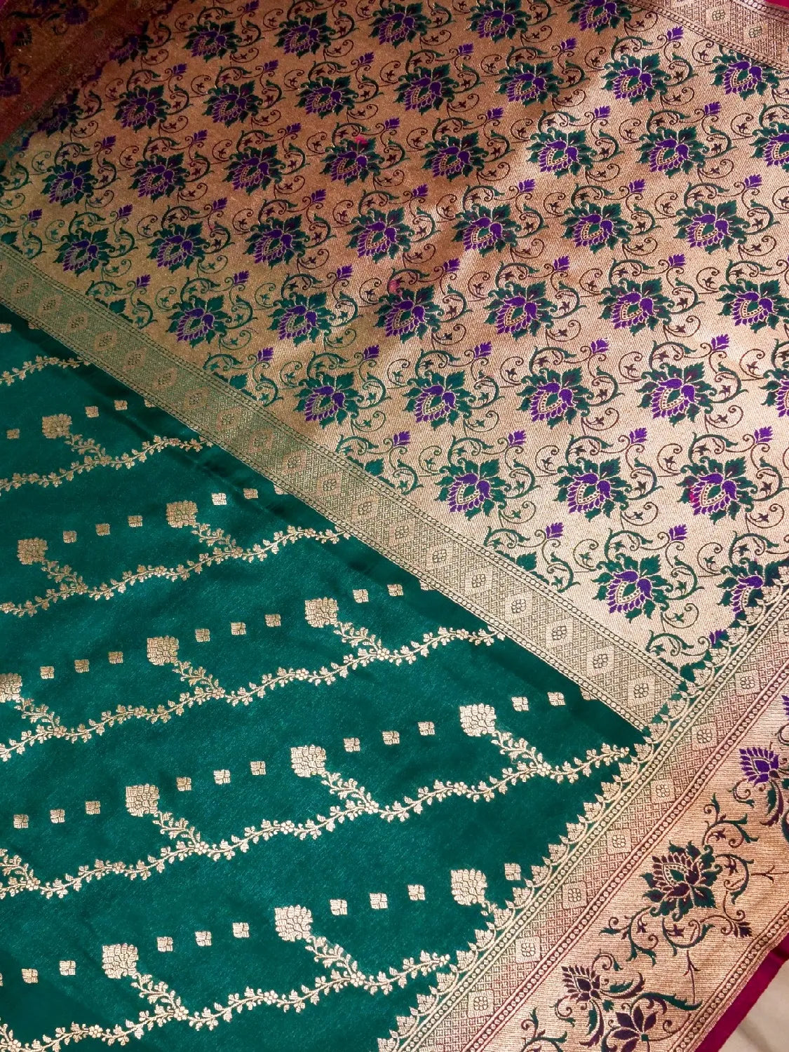 Emerald Green Banarasi Katan Silk Saree with Heavy Meenakari Pallu & Gold Zari Vines DSK0056