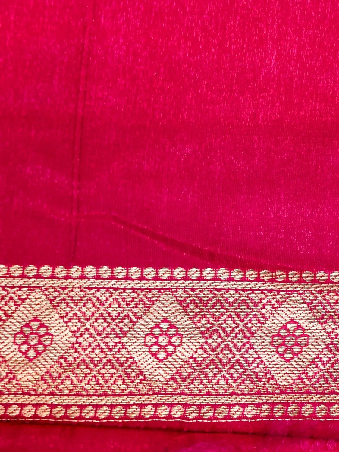 Emerald Green Banarasi Katan Silk Saree with Heavy Meenakari Pallu & Gold Zari Vines DSK0056