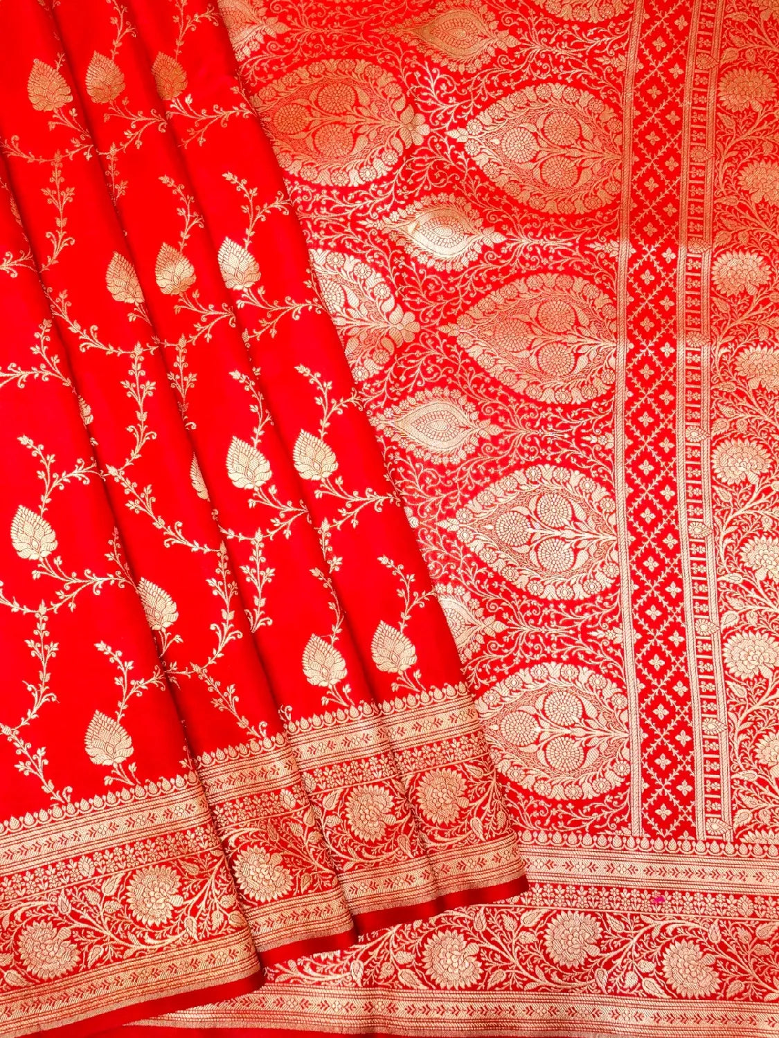 Red Banarasi Silk Saree with Gold Zari Swarovski Work Butta DSK00124