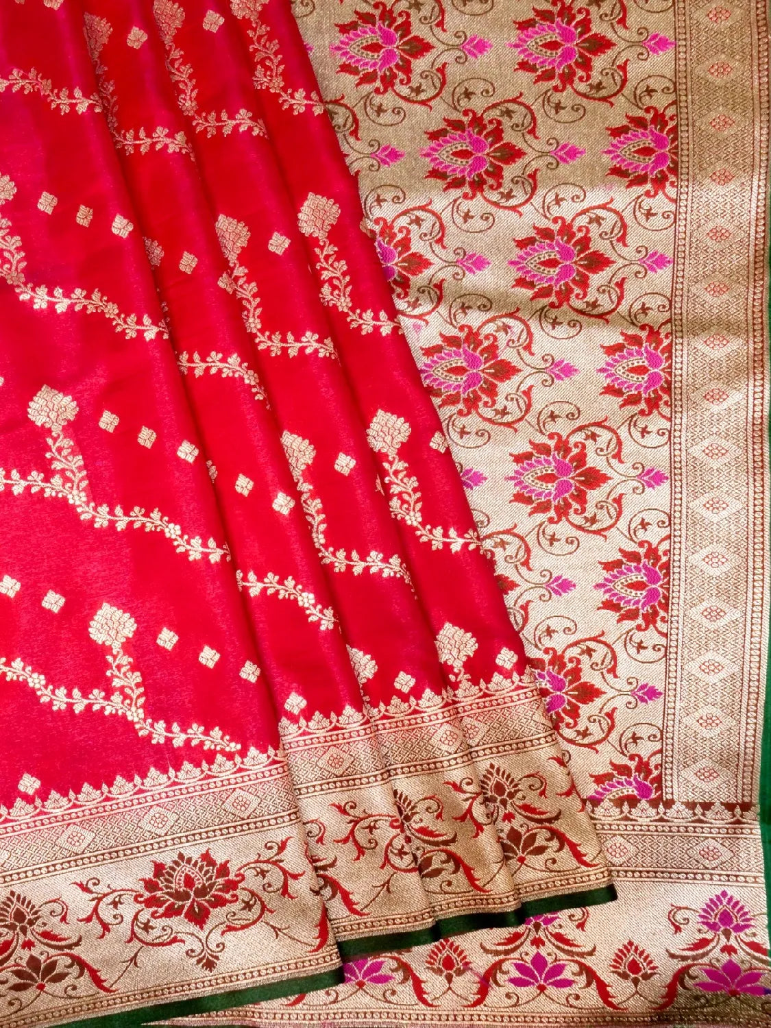 Crimson Red Banarasi Silk Saree with Pink Meenakari Pallu & Gold Zari DSK0060