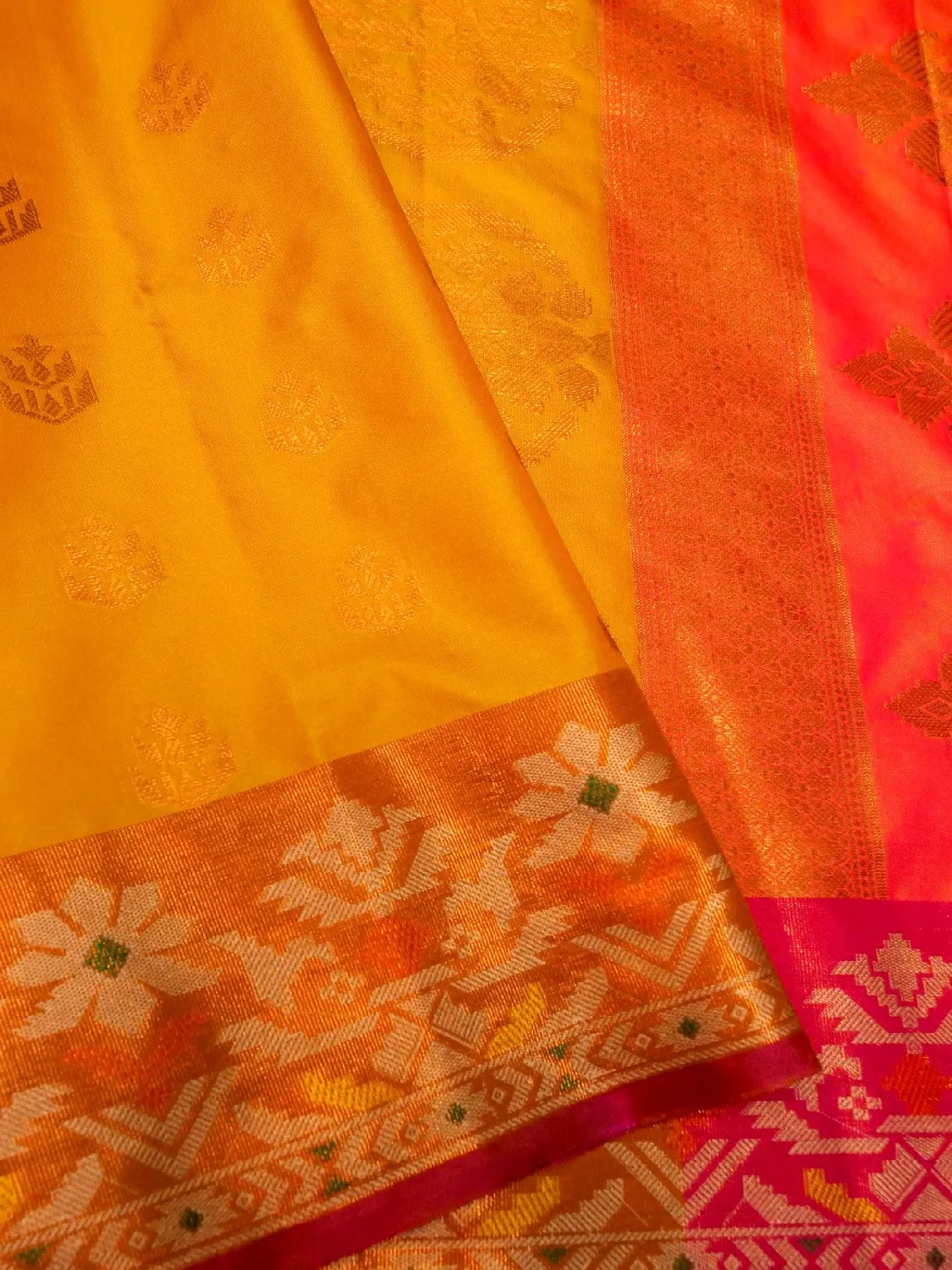 Handloom Mango Yellow Banarasi Silk Saree with Contrast Pink Pallu & Orange Border DSK00111