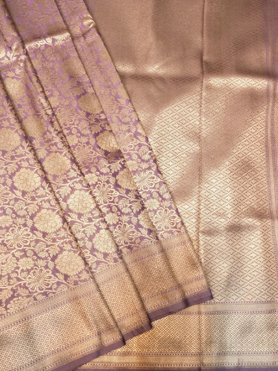 Handloom Mauve Purple Banarasi Silk Saree with Golden Zari Jangla Pattern DSK0078