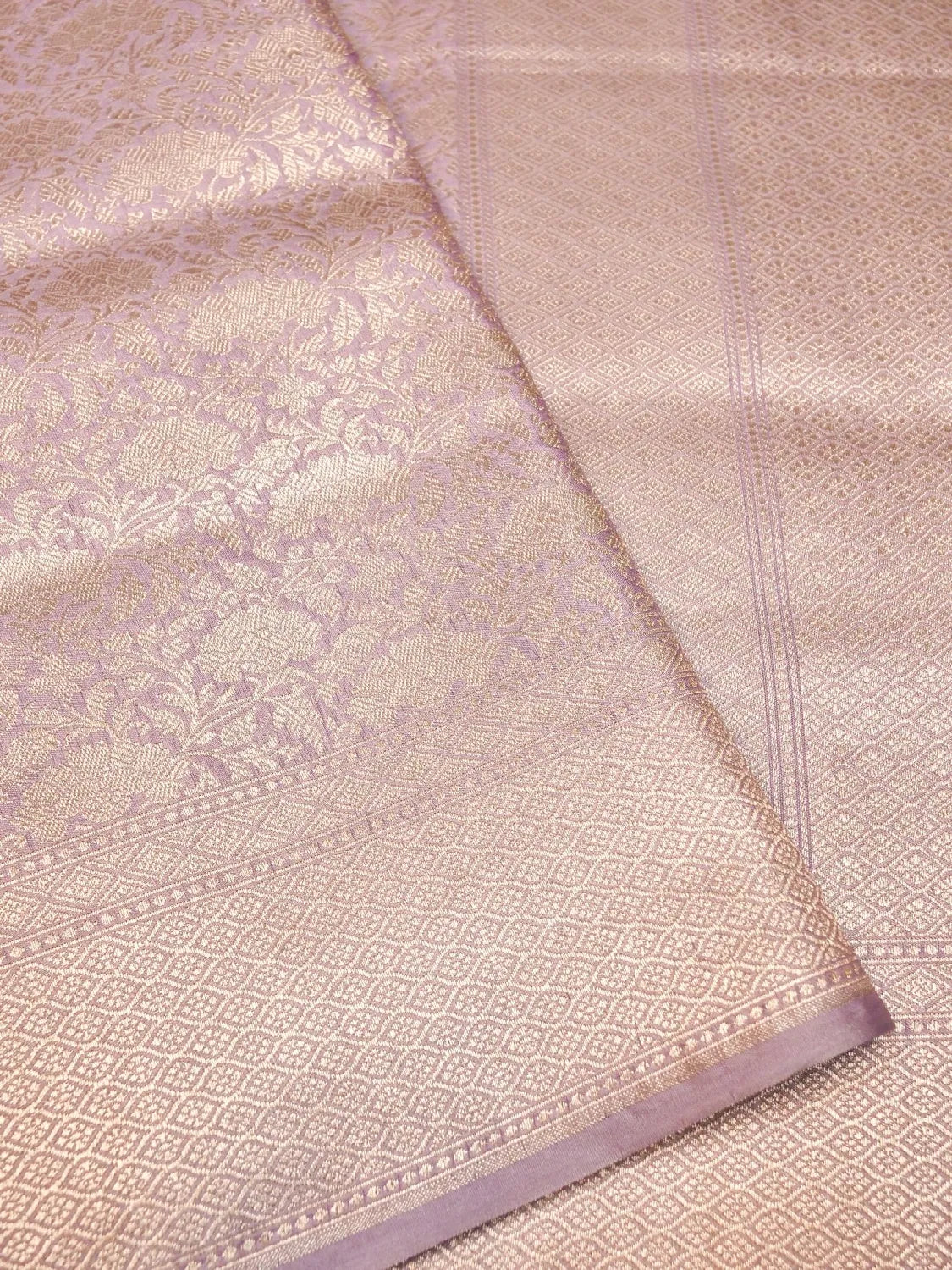 Handloom Lavender Lilac Banarasi  Katan Silk Saree with Golden Zari Jangla Pattern DSK0082