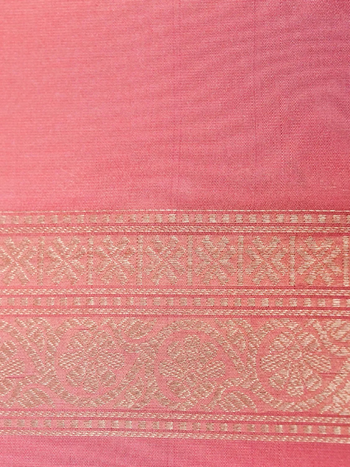 Handloom Peach Pink Banarasi Silk with Golden Zari Medallion Weave DSK00105