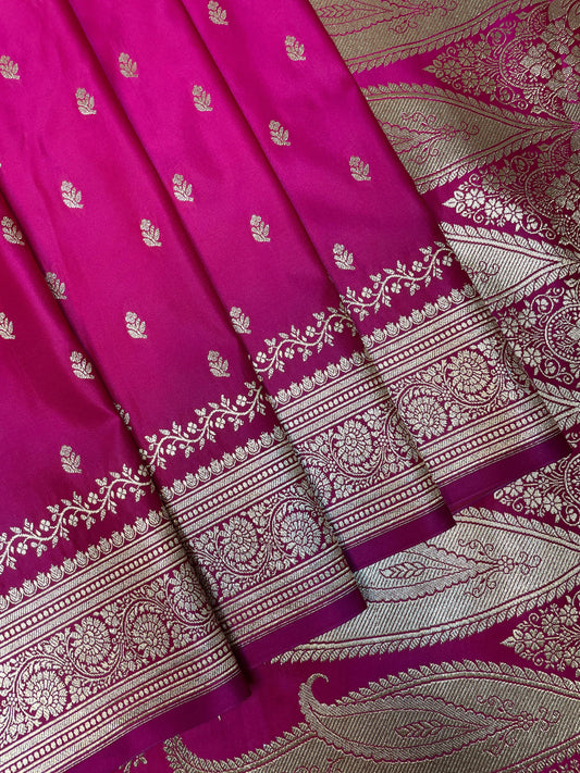 Pink Katan Banarasi Saree with Gold Zari Floral Weaving And Grand Pallu B0658ds