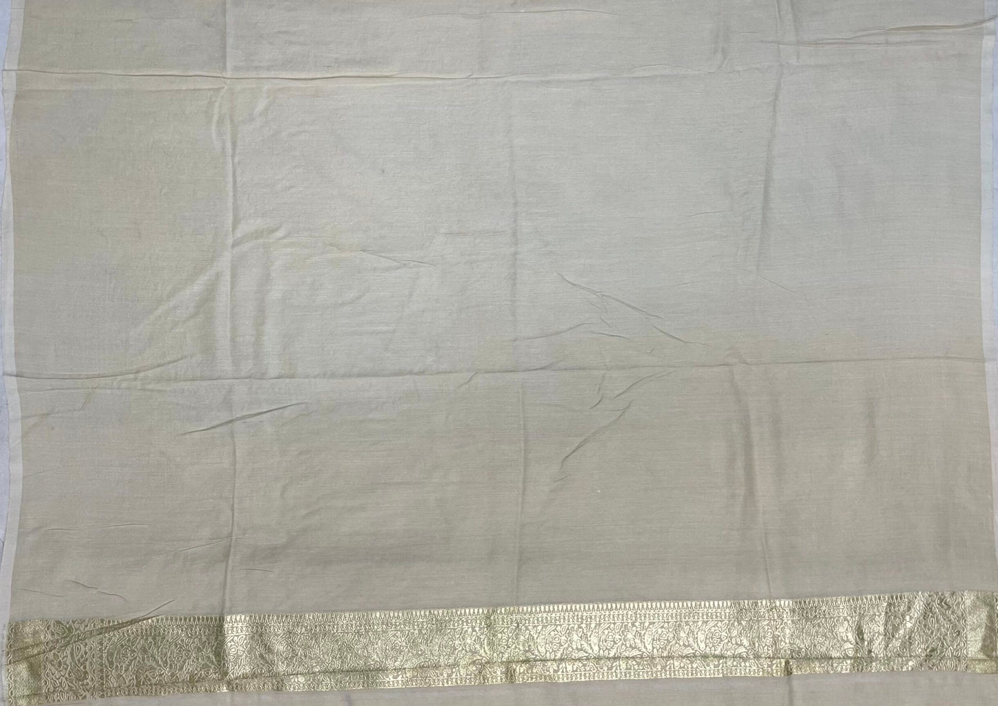 Light Brown Banaras Munga Silk Saree with Rich Zari Border and Birds with Floral Design b0072ds