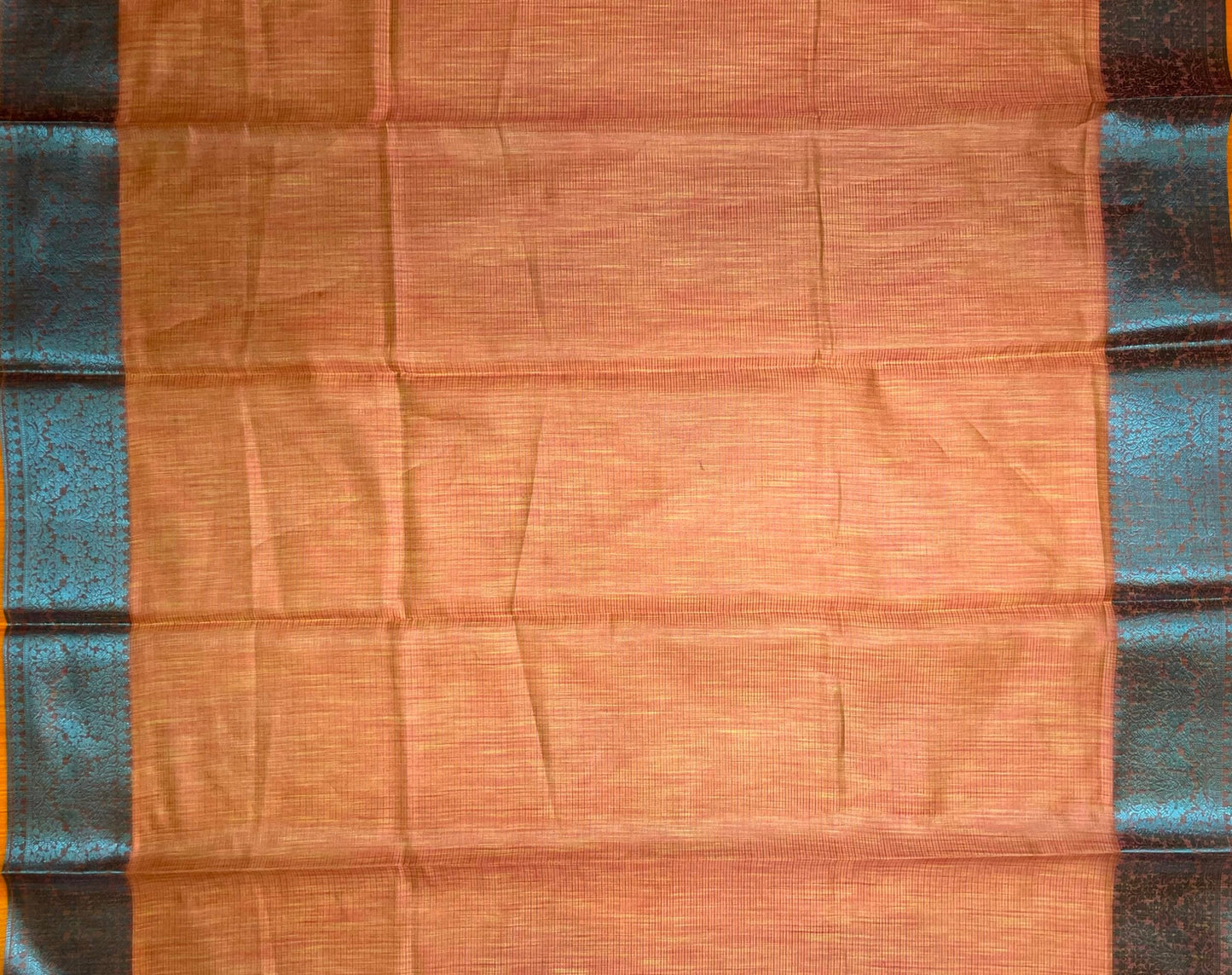 Fancy Raw Silk Saree with Intricate Contrast Border Design b0105ds