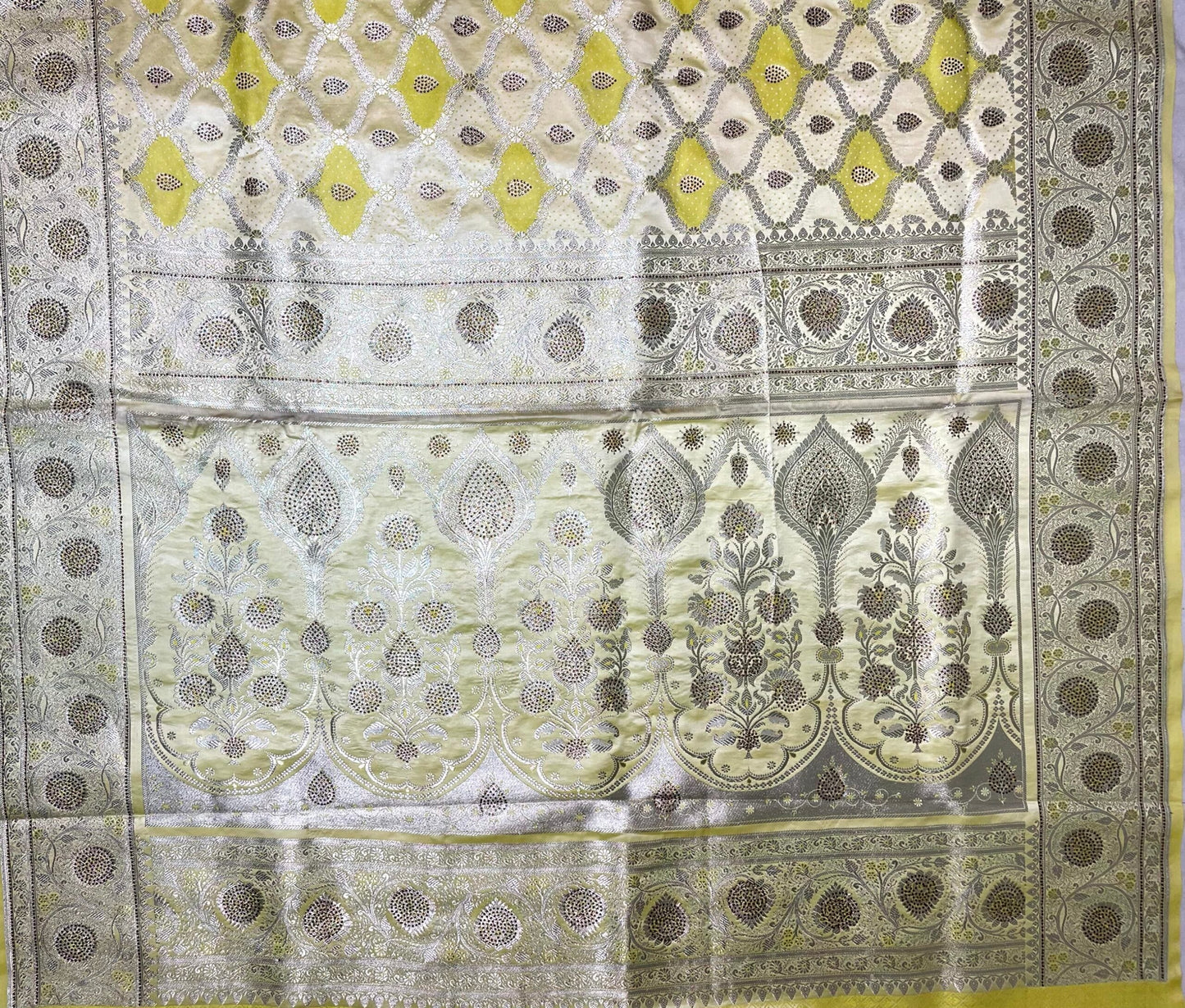 Pastel Banaras Katan Silk Saree with Siroski Work and Border Design b0135ds