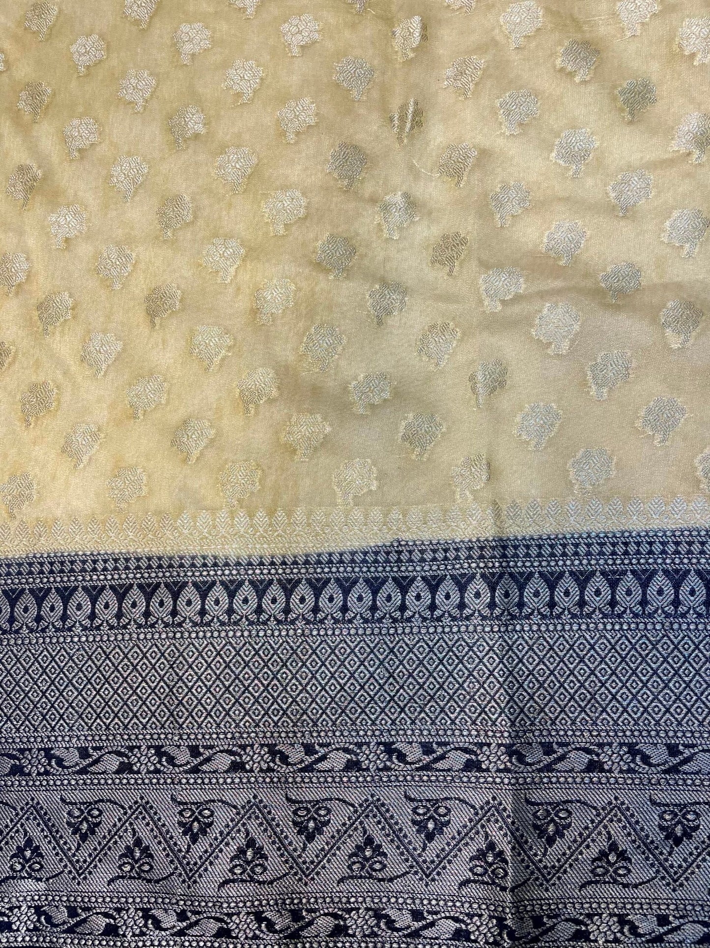 Mustard and Black Banaras Georgette with Body Butta Border and Pallu Design b0194ds