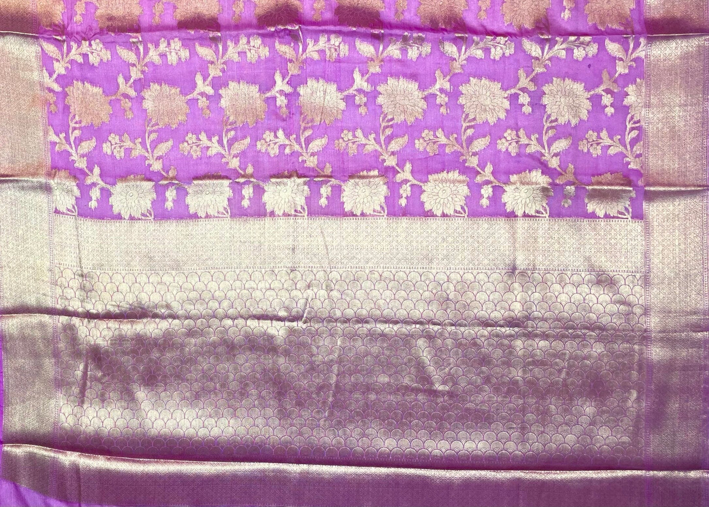 Pink Banaras Georgette Silk with Floral Body and Pallu Design b0196ds