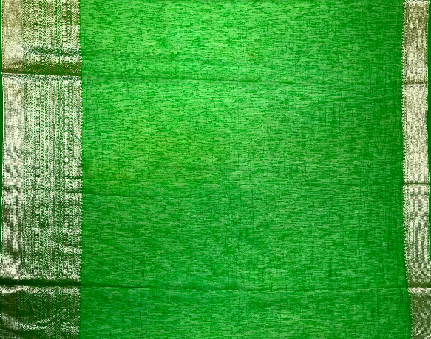 Blue and Green Banaras Linen Saree with Intricate Border and Pallo Design b0207ds