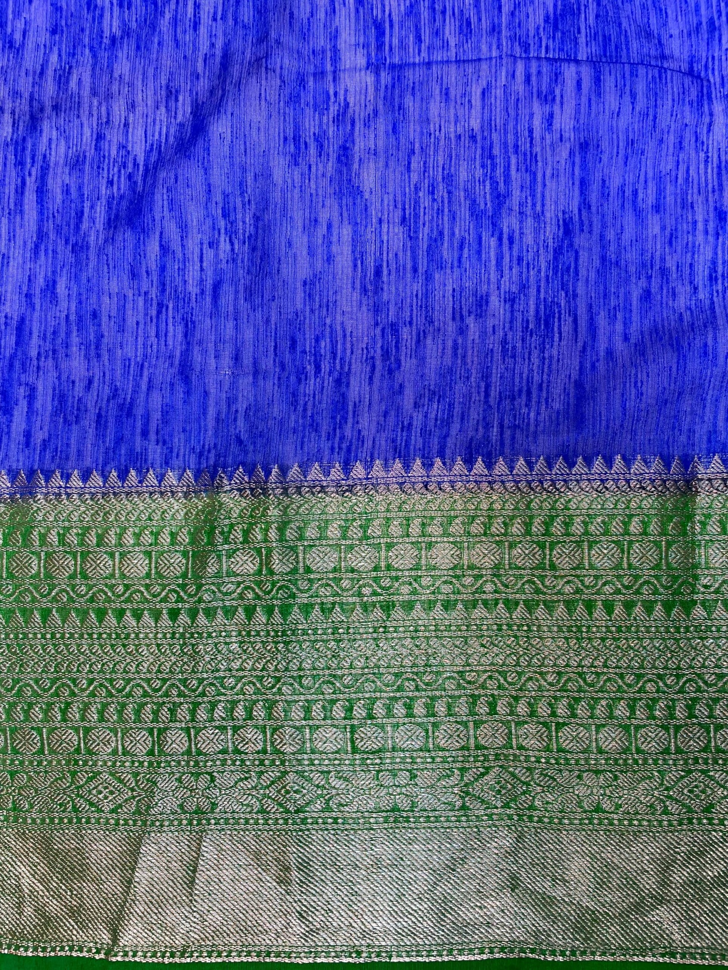 Blue and Green Banaras Linen Saree with Intricate Border and Pallo Design b0207ds