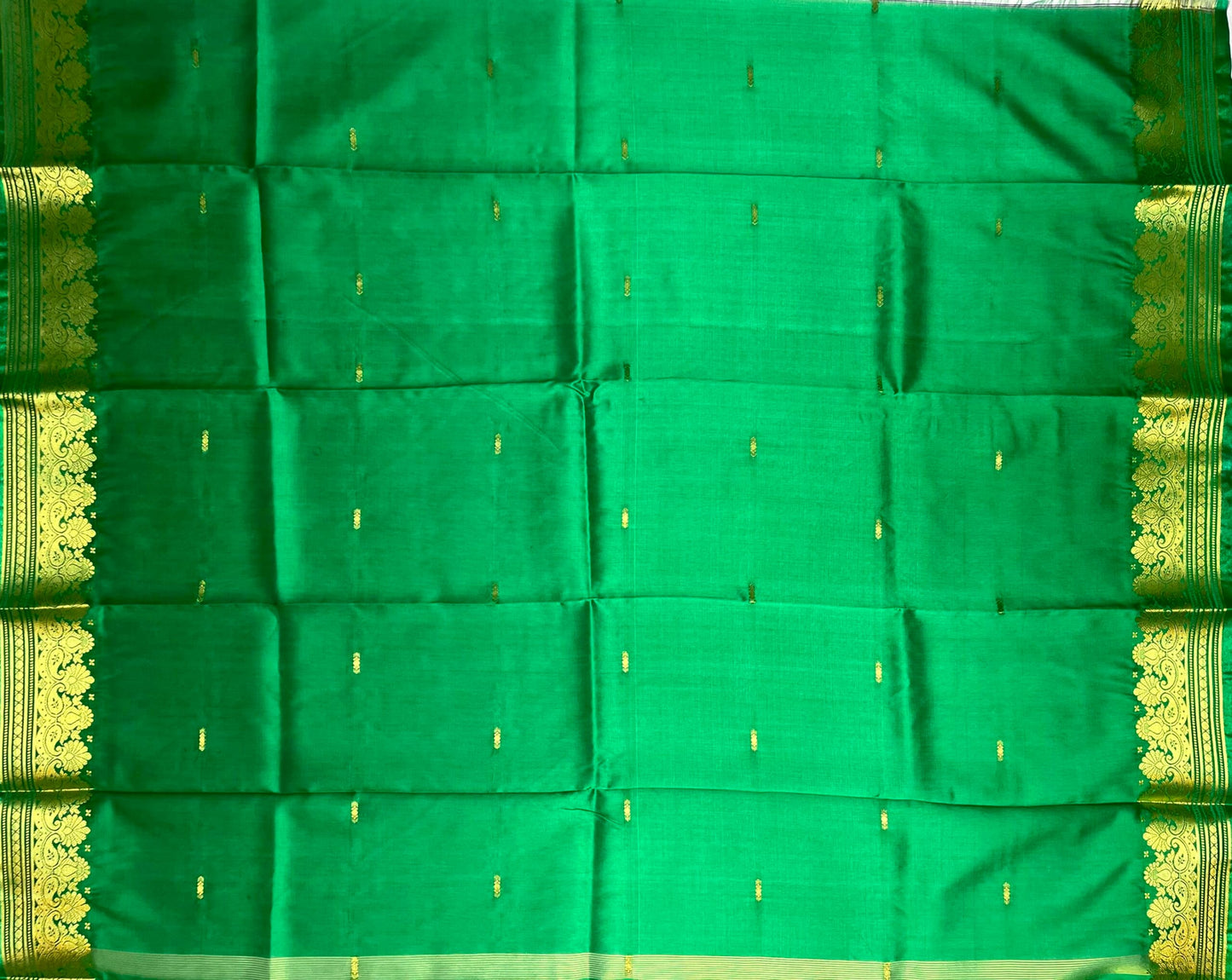 Green and Pink Banaras Viscose Silk with Intricate Kanchivaram Border and Body Butta Design b0216ds