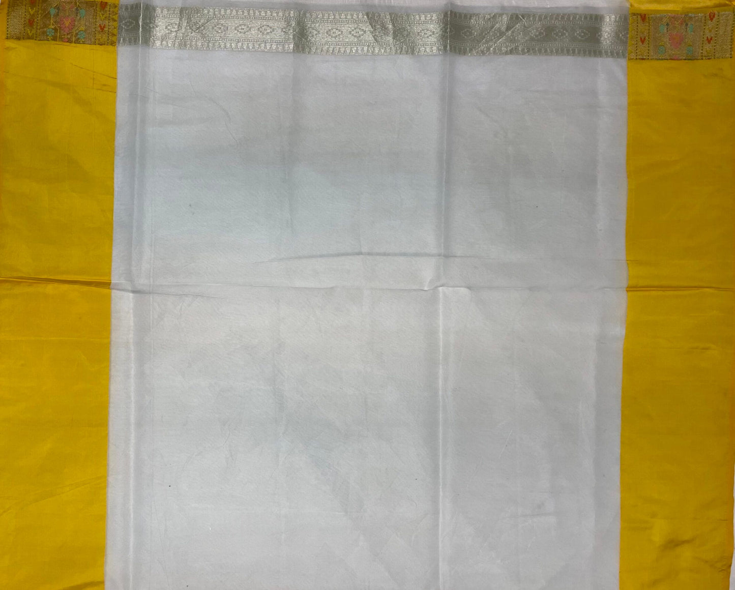 Yellow and Blue Organza Saree with Contrast Border and Allover Geometrical Body Design b0278ds